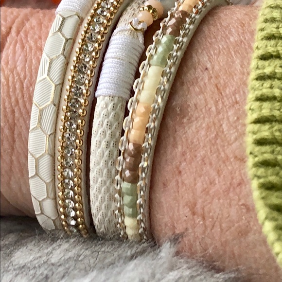 🍃💐Multi texture leather bracelet 💐🍃 - Picture 4 of 8